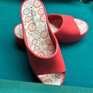 Baretraps Parvati slip on slide vinyl sandal